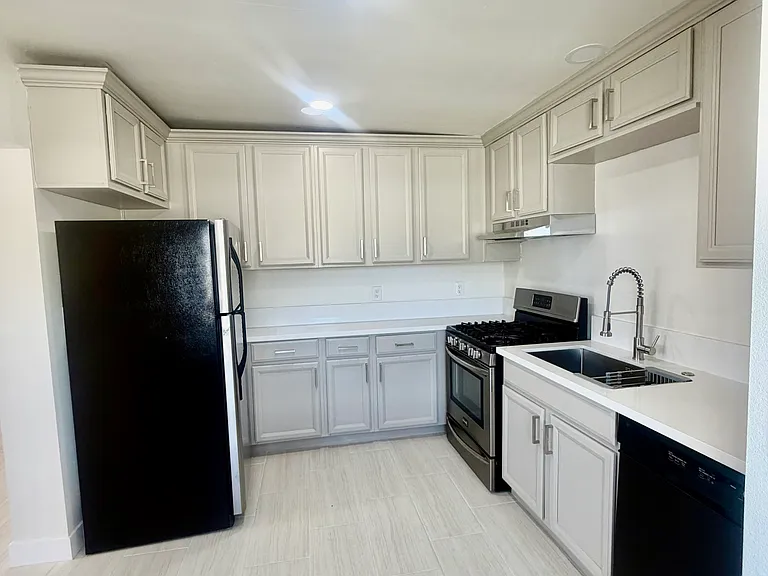 52119 Calle Avila #2 — Photo 13