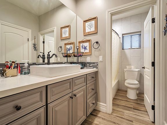 5th image of 7304 S Brighton Ln
