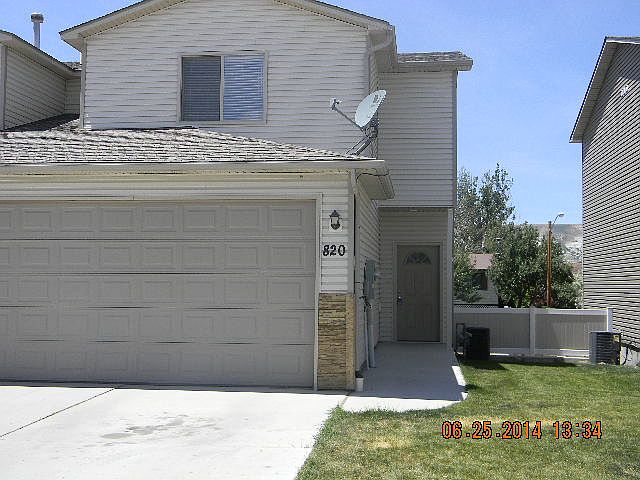 1st image of 820 Blue Sage Way