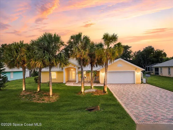 3873 15th St, Micco, FL 32976