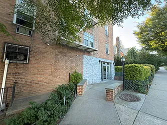 83-36 Beverly Road