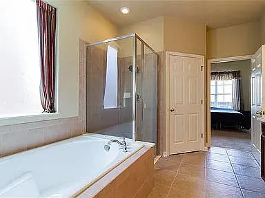 1475 Salisbury Dr — Photo 11