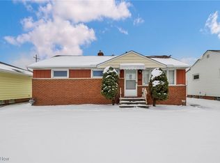 3323 Dellwood Dr, Parma, OH 44134