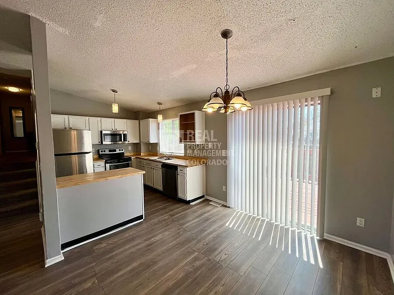 4353 Netherland St — Photo 3