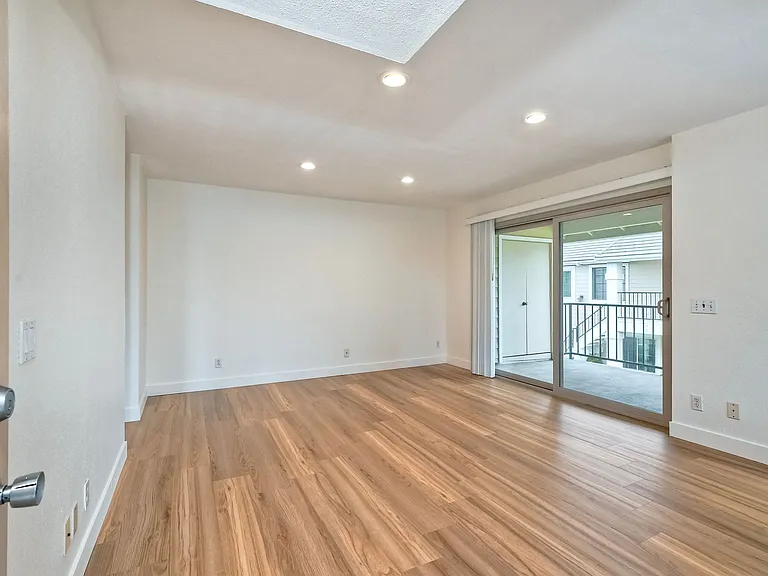 10910 Summerdale Way #340 — Photo 2