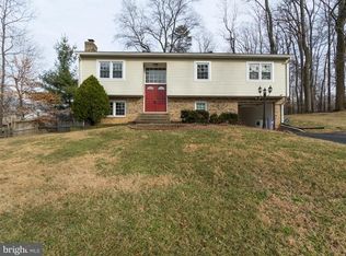 7117 Galgate Dr, Springfield, VA 22152