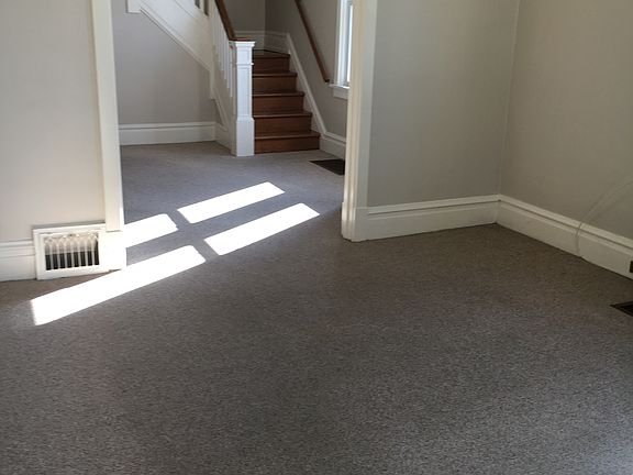 5th image of 2413 Canby St