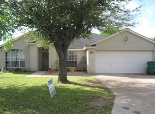 1303 Sherry Dr, Taylor, TX 76574
