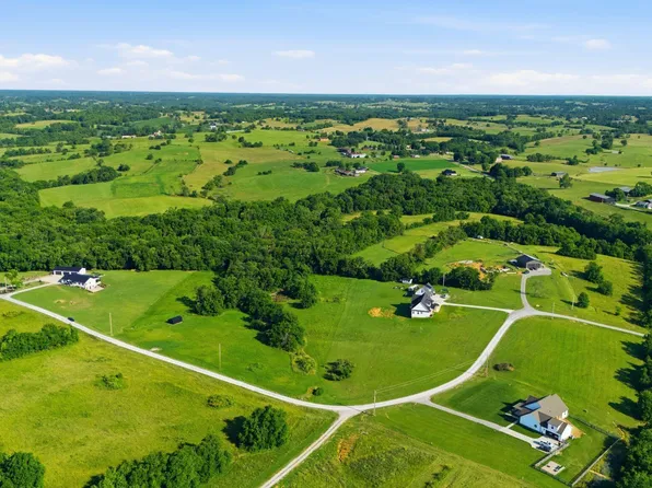 462 Mill Creek Meadows Dr, Cynthiana, KY 41031