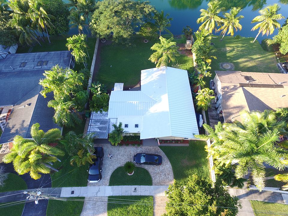1st image of 9721 Bel Aire Dr