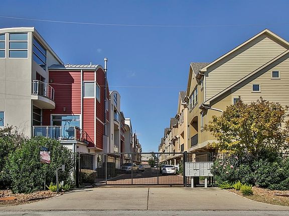 4th image of 3003 Fairdale Estates Ct