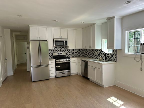 4th image of 5736 Fountain Ave #5736