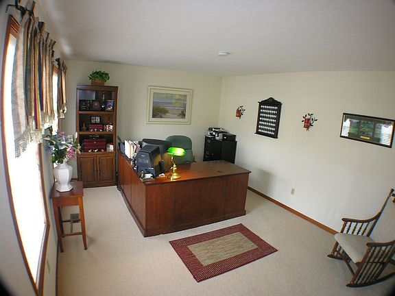 3rd image of 4265 Stone Creek Dr