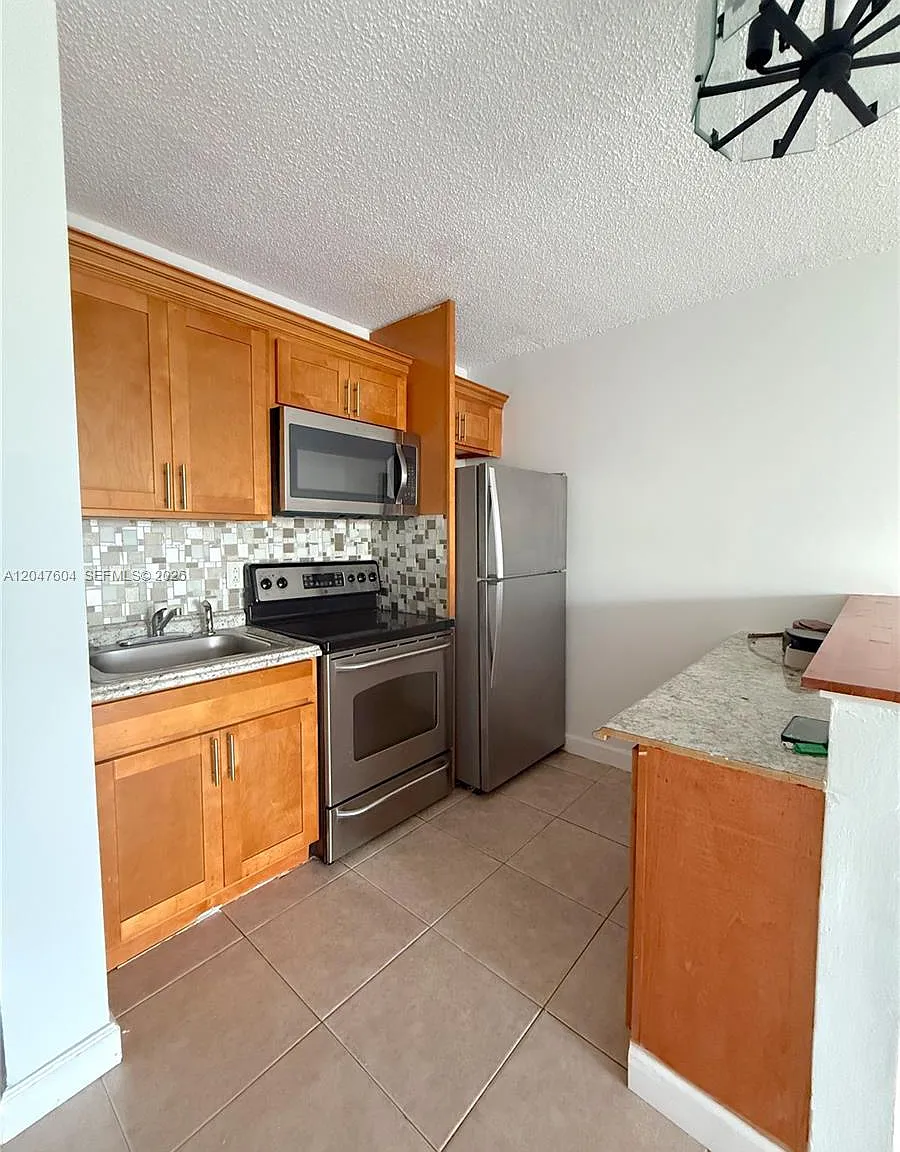 Saga Bay Gardens Condo — Photo 4