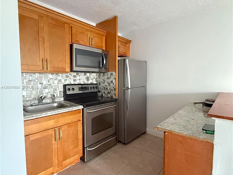 8260 SW 210th St #315 — Photo 4