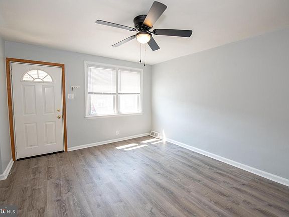 4th image of 8138 Terry St