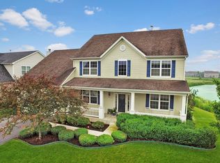 2438 Trailside Ln, Wauconda, IL 60084