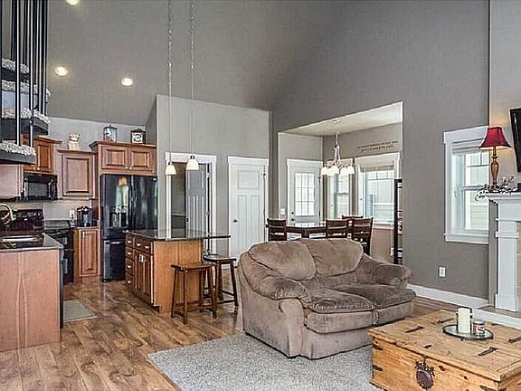 2nd image of 1717 Stony Meadow Ln