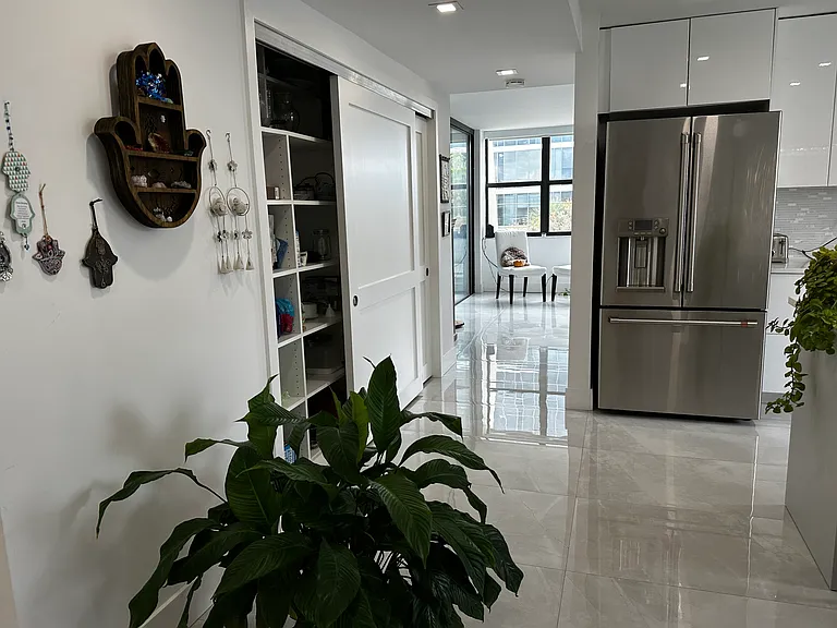 20401 NE 30th Ave #420 — Photo 14
