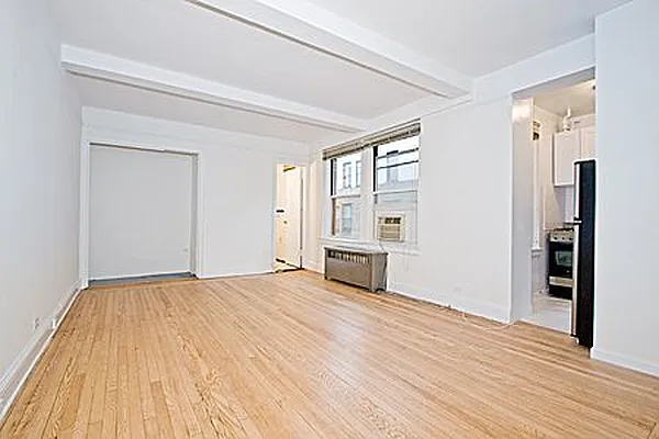 Rented by Barkoff Residential  | media 32