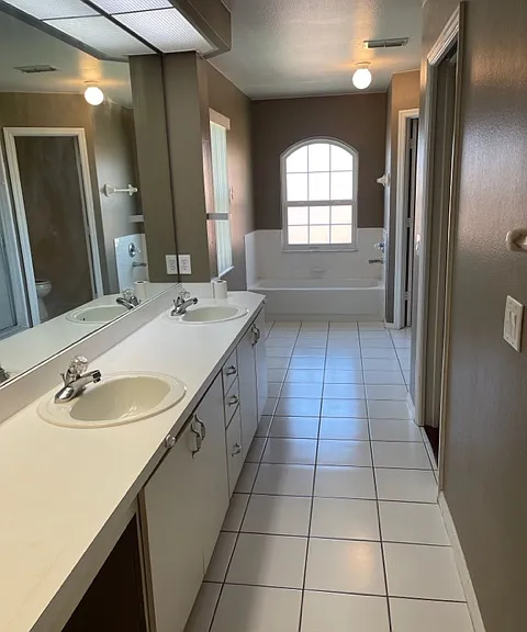 3028 Stillwater Dr — Photo 16