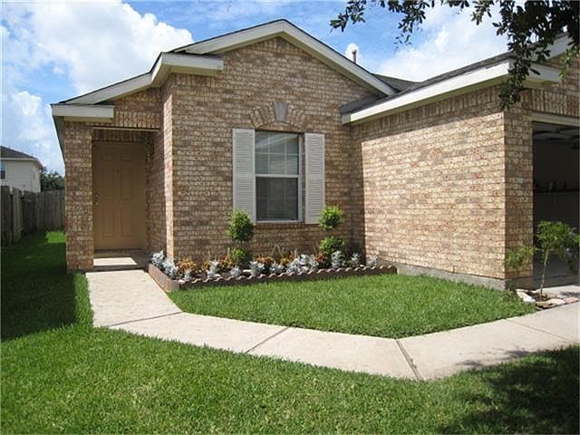 1st image of 21823 Haven Cove Ln