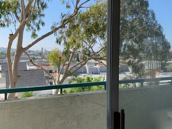 2nd image of 10142 National Blvd APT 309