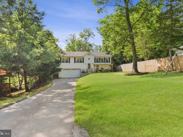 12521 Santa Domingo Dr, Lusby, MD 20657