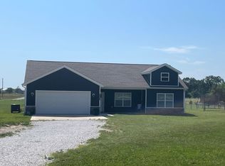 10200 Ibex Rd, Neosho, MO 64850