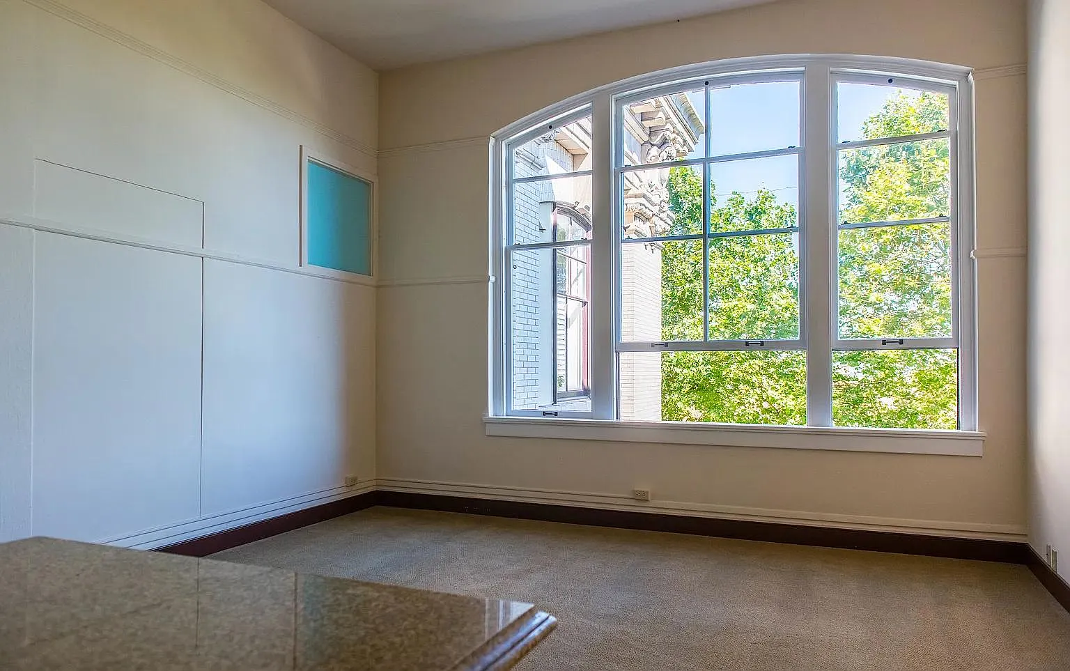 Studio, 671 sqft, $2,750 — Photo 2