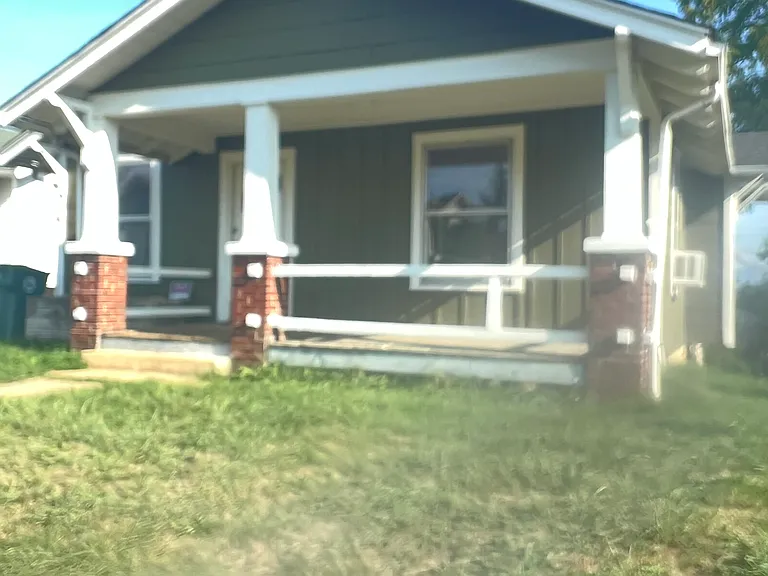 1208 Fairmount Ave — Photo 1