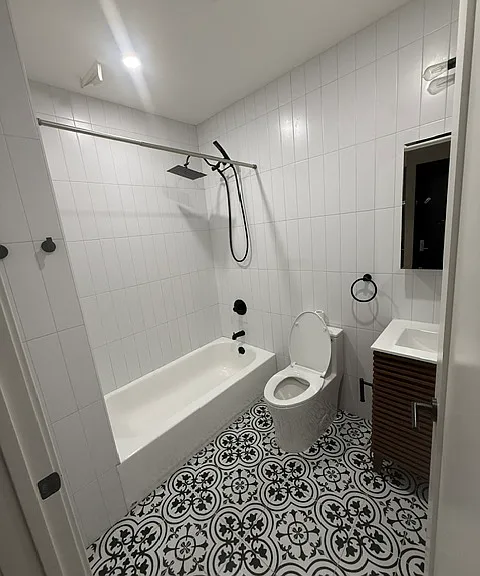 537 Rogers Ave #1 — Photo 6