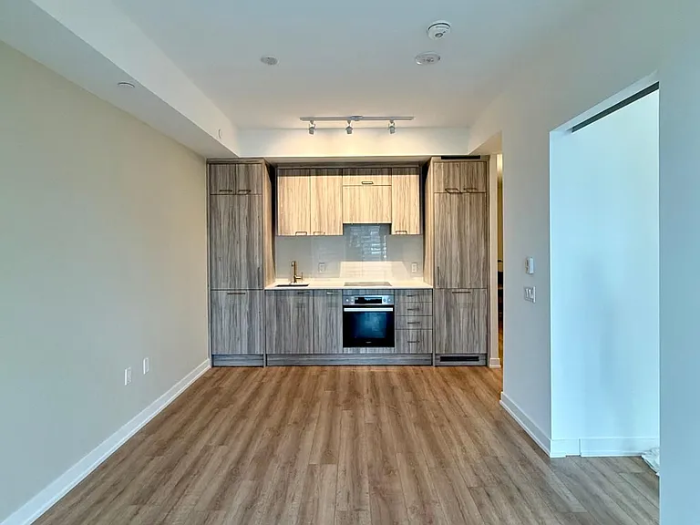 634 Church St #1507 — Photo 4