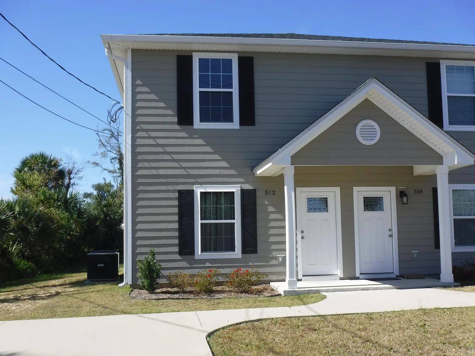 2 bed, 1.5 bath, 1156 sqft, $1,450 — Photo 1