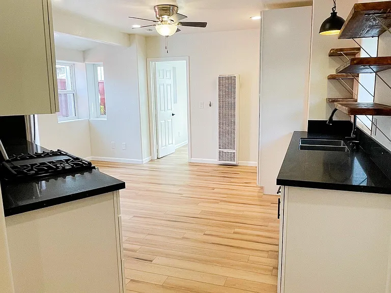 6 E Bonita Rd — Photo 8