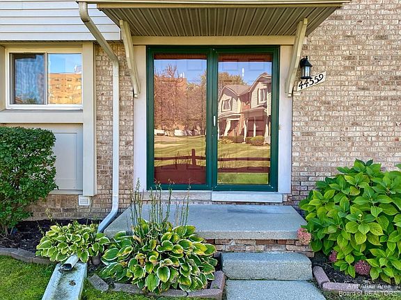 2nd image of 44559 Savery Dr #90