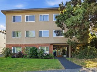 48 Leopold Pl #9, New Westminster, BC V3L2C6