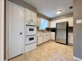 12819 Claygate Dr, Houston, TX 77047