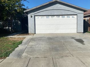 117 E San Pedro St, Merced, CA 95341
