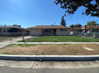 1545 W Sussex Way, Fresno, CA 93705
