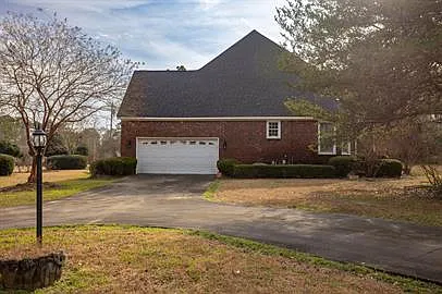 681 Marlborough Dr — Photo 6