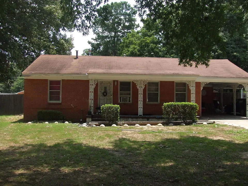 4008 Grantham Rd