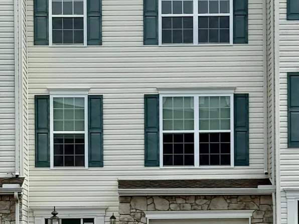 1218 Knob Run, York, PA 17408