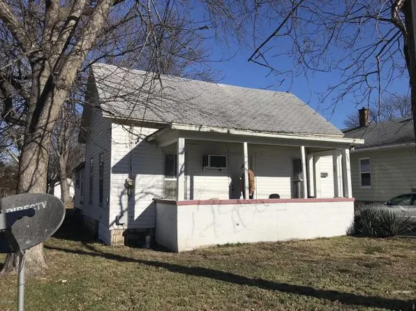 542 W Park St, Du Quoin, IL 62832
