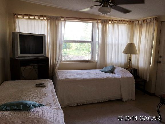 3rd image of 145 Lake Serena Dr