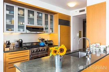 Rented by (Legacy) Elegran
