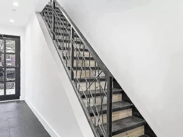 68 Somers Street image 11 of 11