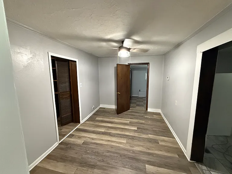 5138 Parkview Ave — Photo 6