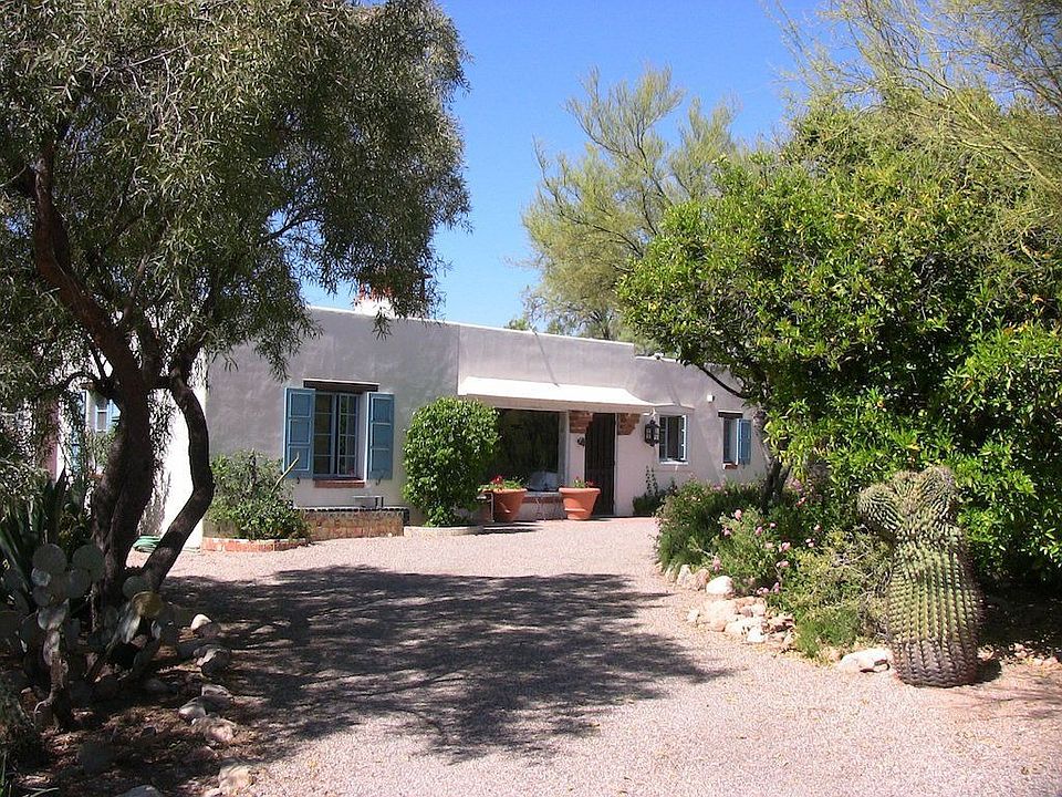 Privacy on over 4 acres