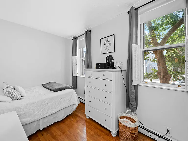 249 Bunker Hill St #1F — Photo 2